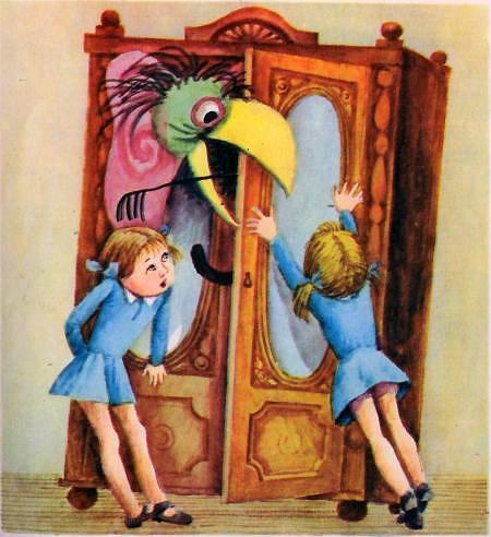 Она схватила Бабу-Ягу за руку, втолкнула её в шкаф