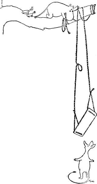 Муми-тролль и снифф вешают качели на дерево