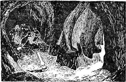 в пещере комета прилетела