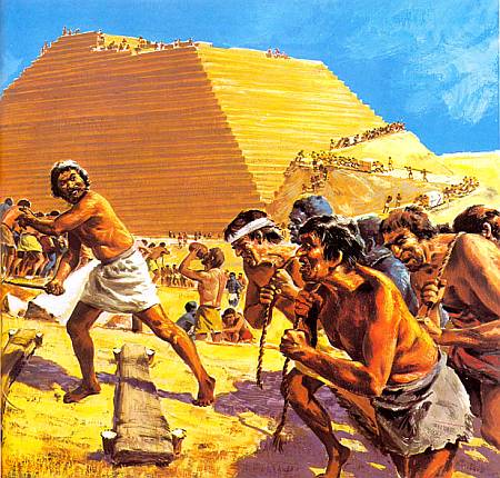 Пирамиды Рабам и пленным приходилось выполнять при строительстве пирамид самую тяжелую работу