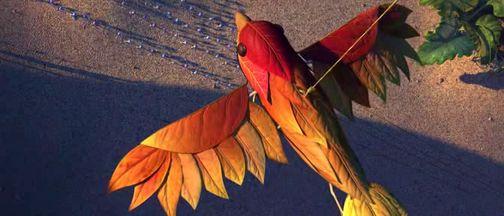 муравьи и макет птицы