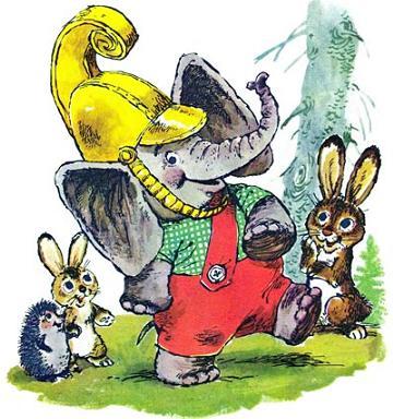 слонёнок в шлеме пожарного гордо идет